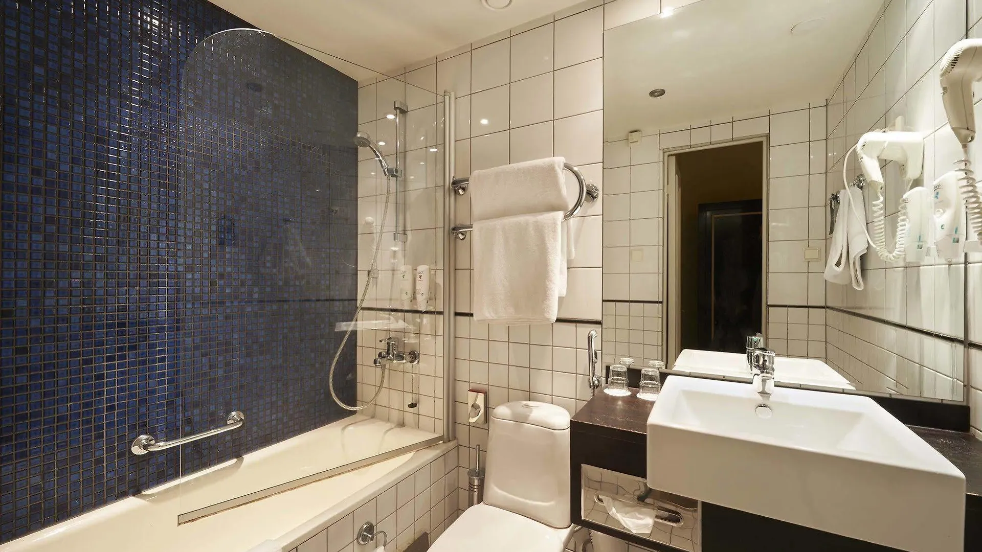 Hotel Seurahuone Helsinky 4*,  Finsko