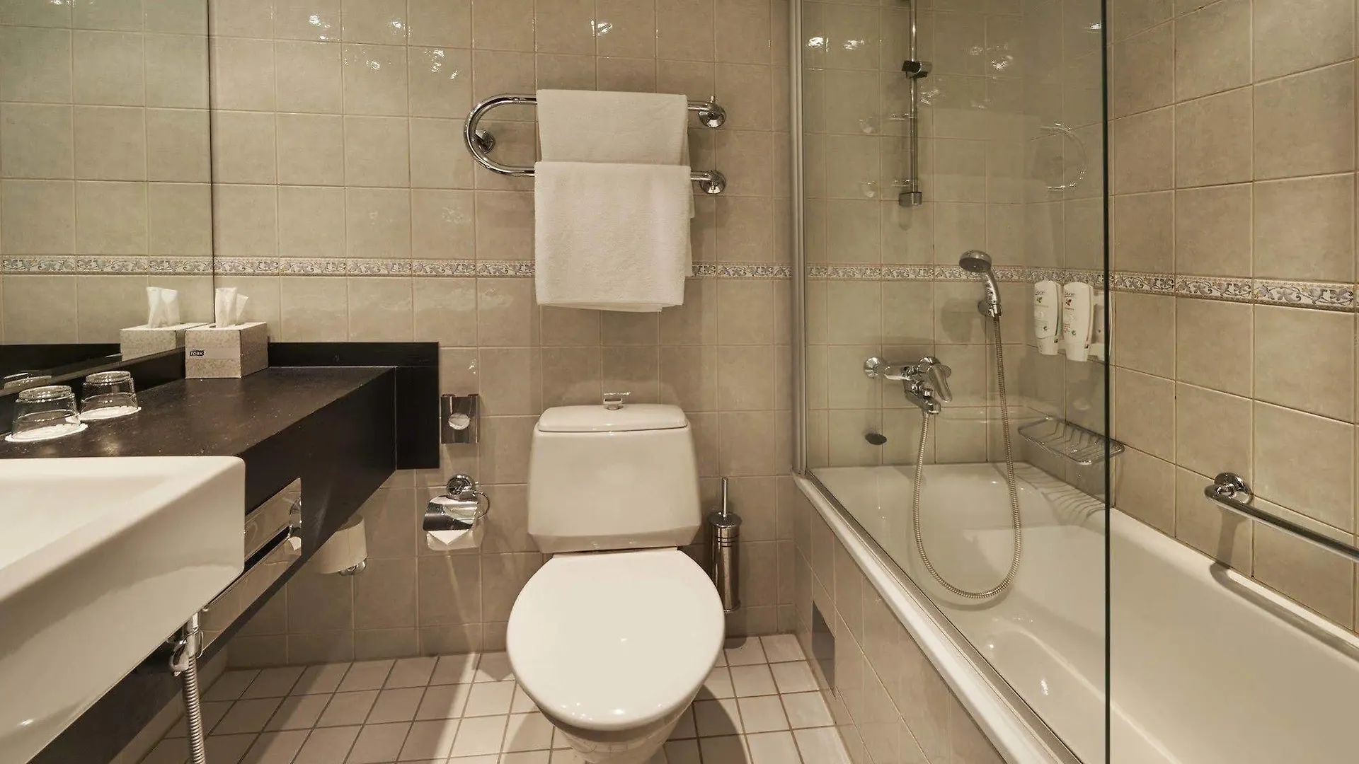 Hotel Seurahuone Helsinki 4*,  Finlandia